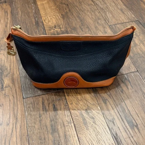 Dooney & Bourke Vintage Awl Leather Dopp Kit Collapsible Toiletry Bag - Picture 1 of 4